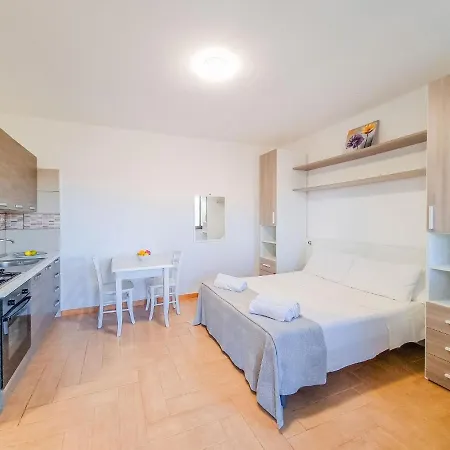 Holiday La Madonnina Apartment