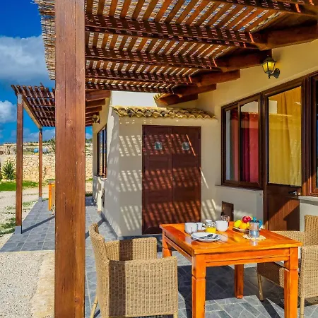 Holiday La Madonnina Apartment *