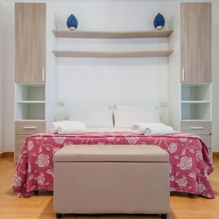 Holiday La Madonnina Apartment *